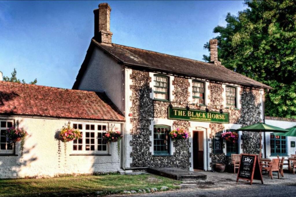 Melbourn Entire Thatched Cottage מראה חיצוני תמונה